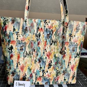 ✨HTF ✨ EUC Brahmin Misha Tote in Superbloom Melbourne Leather